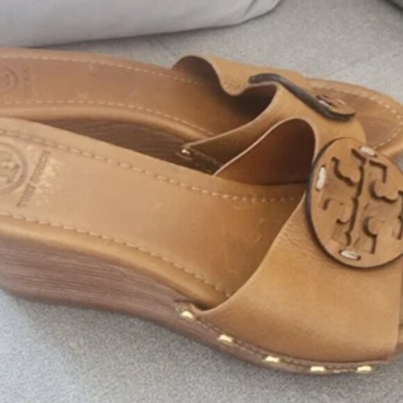 Tory Burch Patty Brown Slide Wedge Sandals - Picture 3 of 5